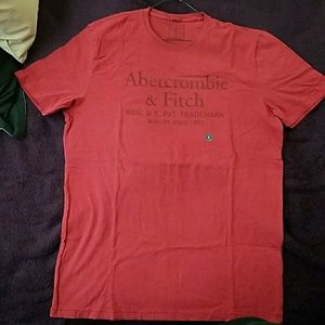 Abercrombie & Fitch Tee